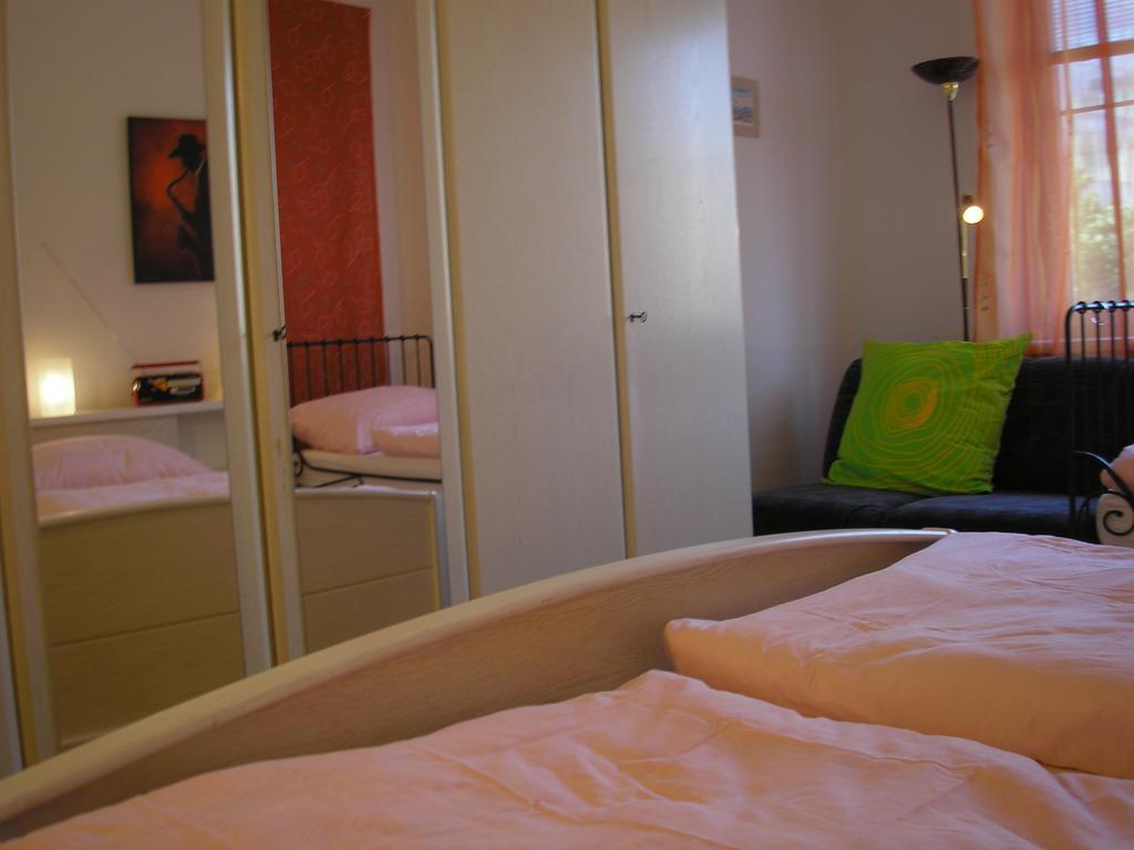 Vacation Apartment Up To 10 Μπρατισλάβα Δωμάτιο φωτογραφία